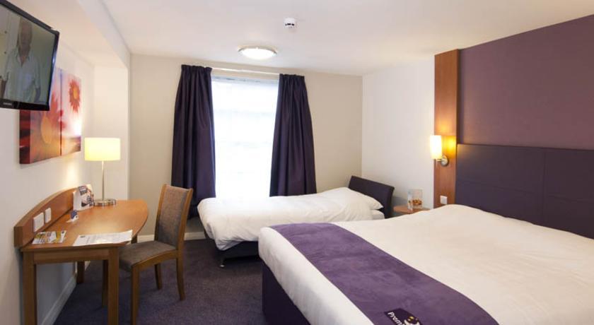 Premier Inn Merthyr Tydfil Kültér fotó
