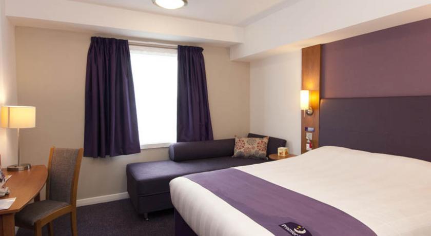 Premier Inn Merthyr Tydfil Kültér fotó