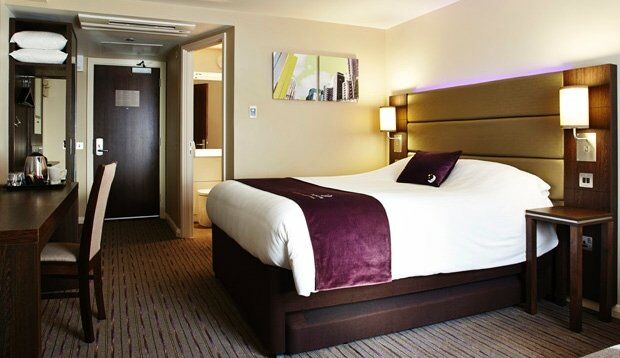 Premier Inn Merthyr Tydfil Kültér fotó